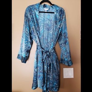 Morgan Taylor Intimates robe